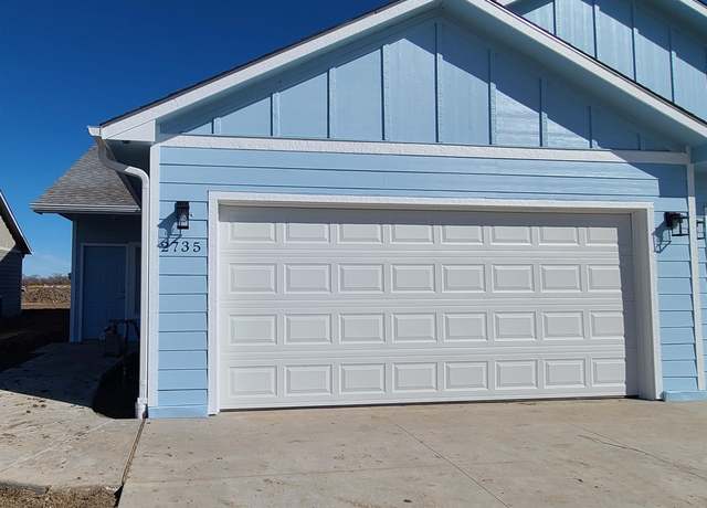 Property at 2735 Tim Rogers Ln, Salina, KS 67401, 3 beds, 3 baths