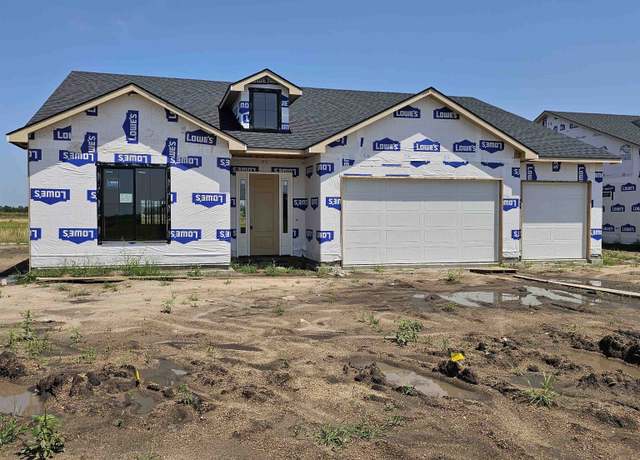 Property at 1630 E Appleton St, Valley Center, KS 67147, 4 beds, 2 baths