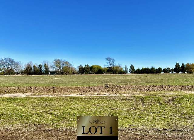 Property at 1 Cypress St, Derby, KS 67037