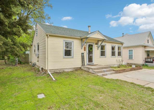 Property at 705 E 10th St, Newton, KS 67114, 2 beds, 1 bath