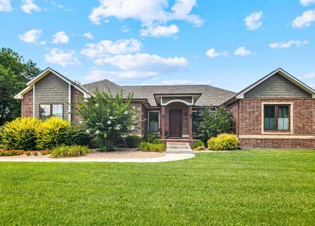 Property at 517 S Clear Creek Cir, Wichita, KS 67230, 3 beds, 3 baths