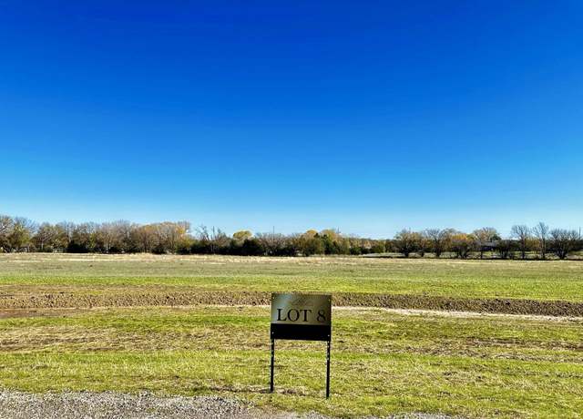 Property at 8 Cypress St, Derby, KS 67037