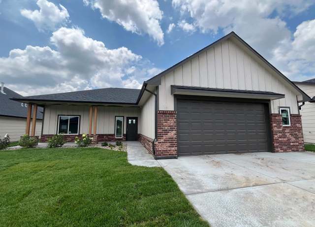 Property at 1631 N Forestview Ct, Wichita, KS 67235, 2 beds, 2 baths