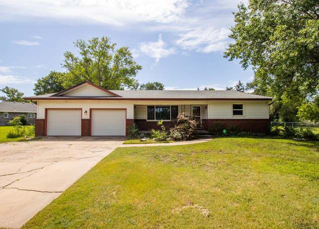 Property at 12105 W Beaumont, Wichita, KS 67235, 3 beds, 2.5 baths