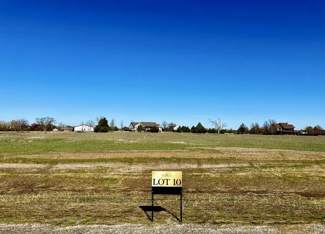 Property at 10 E 44th St, Derby, KS 67037