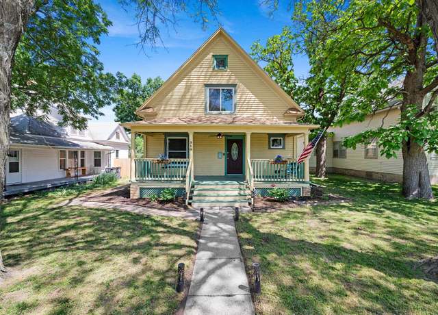 Property at 310 E 9th, Newton, KS 67114, 4 beds, 2 baths