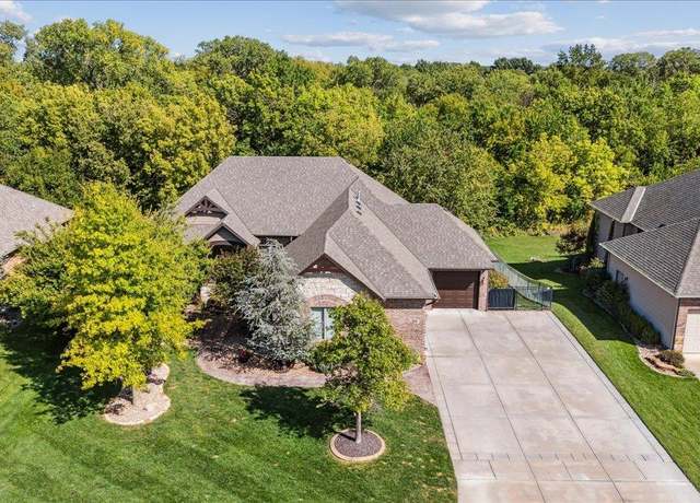 Property at 210 N City View Cir, Wichita, KS 67235, 5 beds, 4 baths