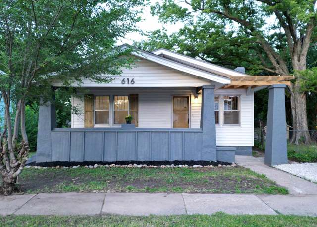 Property at 616 N 4th St, Arkansas City, KS 67005, 3 beds, 2 baths