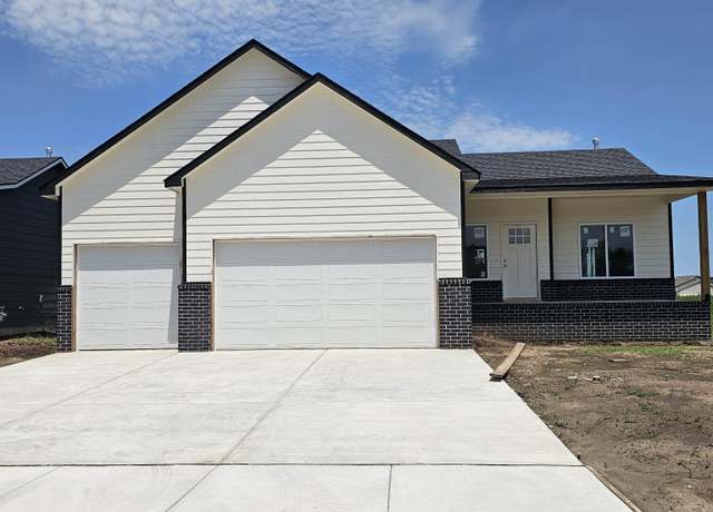 Property at 5852 N Newport Ct, Park City, KS 67219, 5 beds, 3 baths