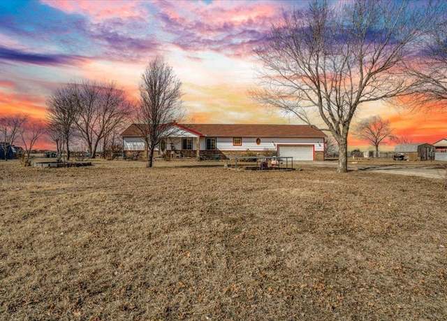 Property at 8361 S Meridian St, Haysville, KS 67060, 6 beds, 3 baths