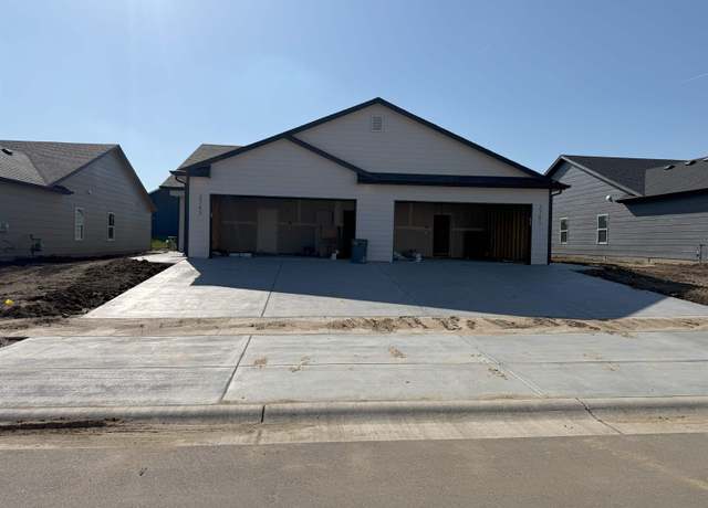Property at 2743-2745 Greenleaf St, Wichita, KS 67210