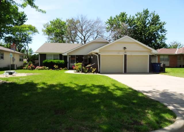 Property at 1009 S Dalton, Wichita, KS 67207, 4 beds, 2 baths