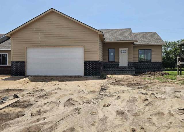 Property at 5828 N Newport Ct, Park City, KS 67219, 5 beds, 3 baths