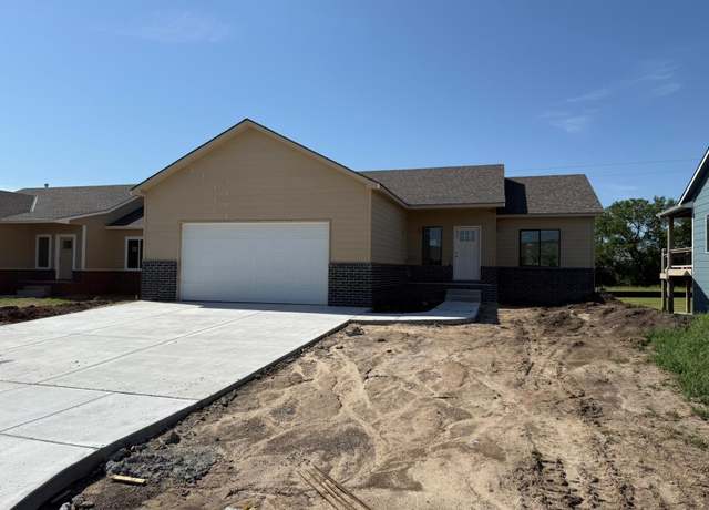 Property at 5828 N Newport Ct, Park City, KS 67219, 5 beds, 3 baths