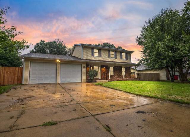 Property at 1818 N Reca St, Wichita, KS 67212, 5 beds, 3.5 baths