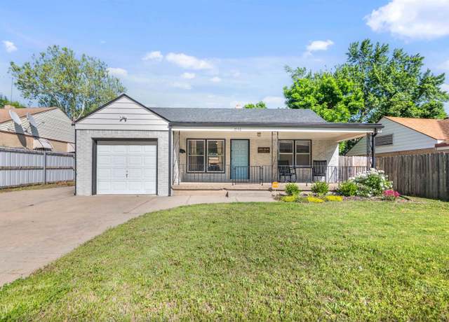 Property at 2146 S Old Manor Rd, Wichita, KS 67218, 2 beds, 2 baths