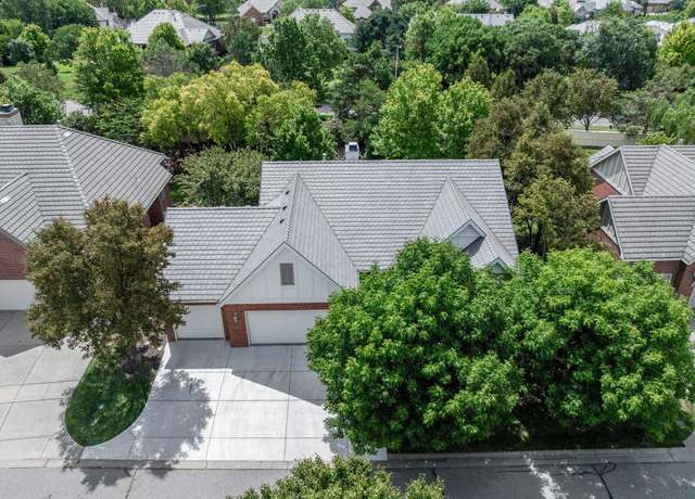 Property at 8811 E Churchill Cir, Wichita, KS 67206, 4 beds, 3 baths