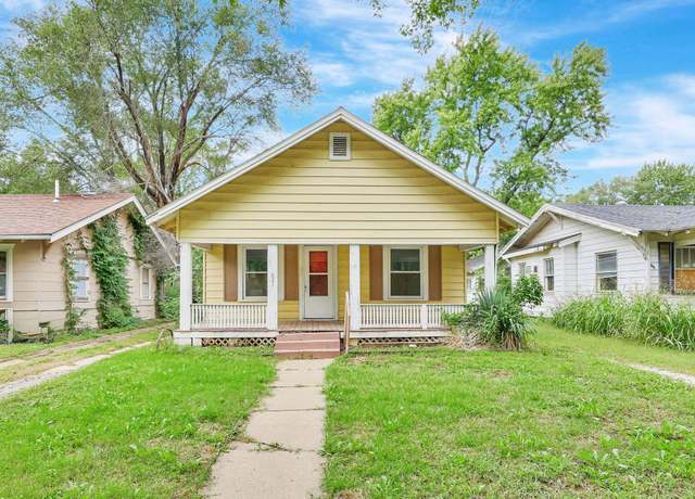 Property at 821 N Taylor St, El Dorado, KS 67042, 3 beds, 1 bath