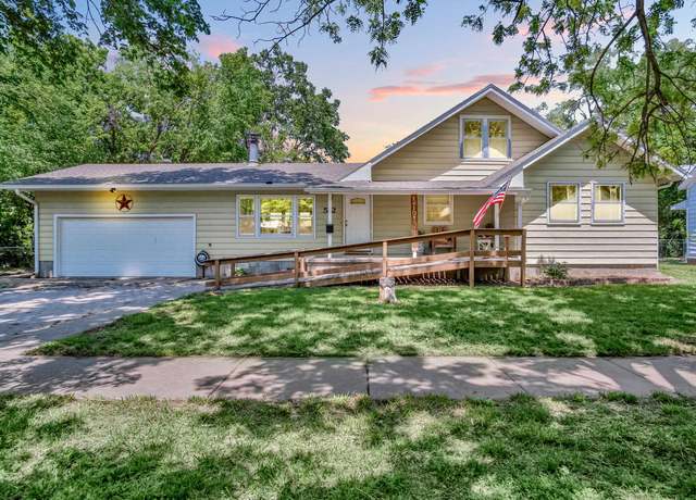 Property at 512 E 7th St, Newton, KS 67114, 3 beds, 1 bath