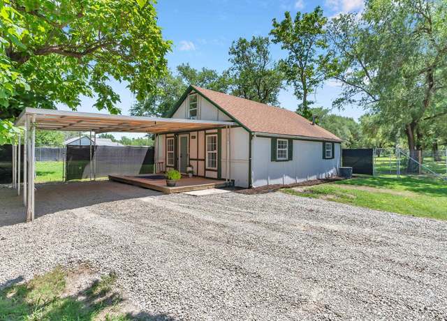 Property at 625 W 55th St S, Wichita, KS 67217, 2 beds, 1 bath