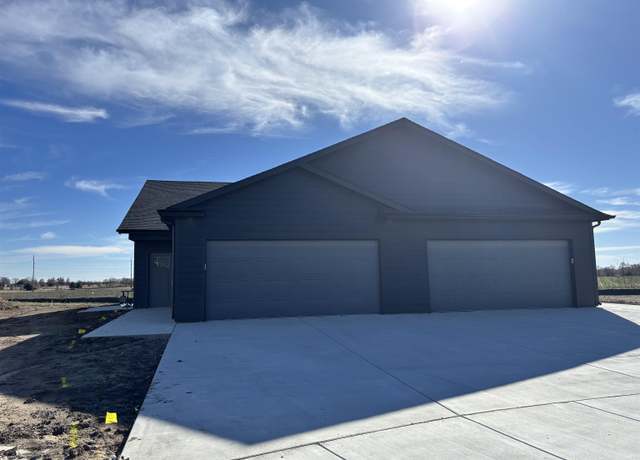 Property at 2702-2704 Greenleaf Cir, Wichita, KS 67210
