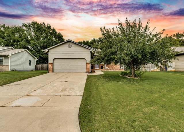 Property at 1124 N Parkway Dr, Valley Center, KS 67147, 5 beds, 3 baths