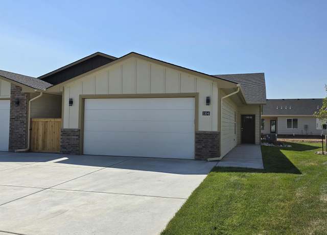 Property at 1104 W Trek Cir, Goddard, KS 67052, 3 beds, 2 baths