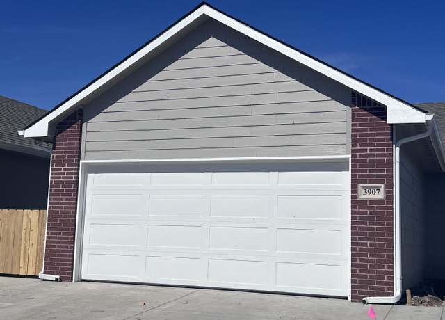 Property at 3907-09 S Bluelake Ct, Wichita, KS 67215, 2 beds