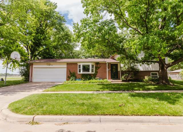 Property at 7910 W 10th, Wichita, KS 67212, 4 beds, 1.5 baths