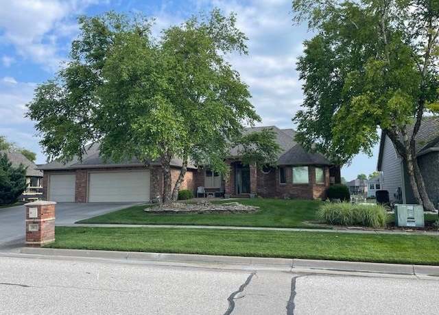 Property at 3012 W Keywest, Wichita, KS 67204, 3 beds, 2.5 baths