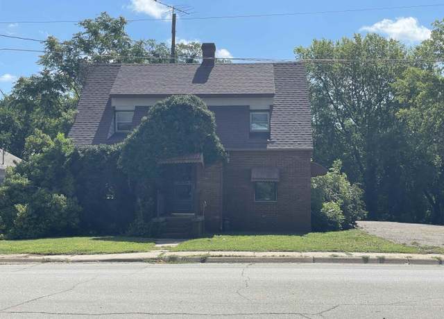 Property at 1127 N A St, Wellington, KS 67152, 3 beds, 1.5 baths