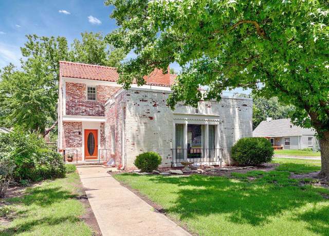 Property at 1481 N Lieunett St, Wichita, KS 67203, 3 beds, 1.5 baths
