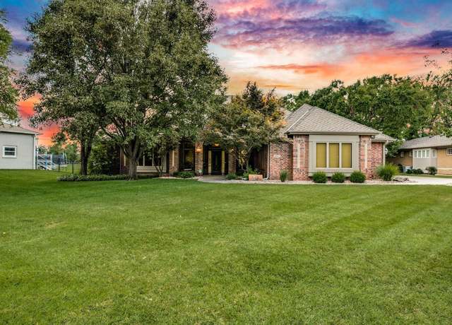 Property at 2511 N Lake Ridge Cir, Wichita, KS 67205, 5 beds, 5 baths