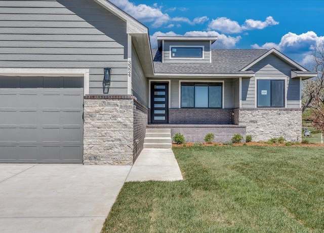 Property at 3323 S Linden Ct, Wichita, KS 67210, 5 beds, 3 baths
