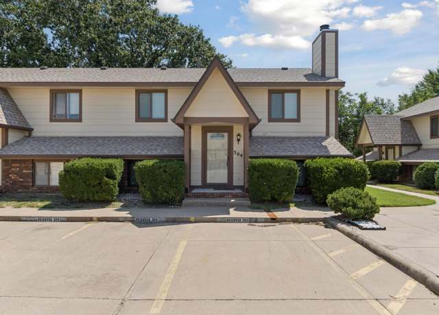 Property at 3536 W 2nd St N, Wichita, KS 67203, 2 beds, 1.5 baths