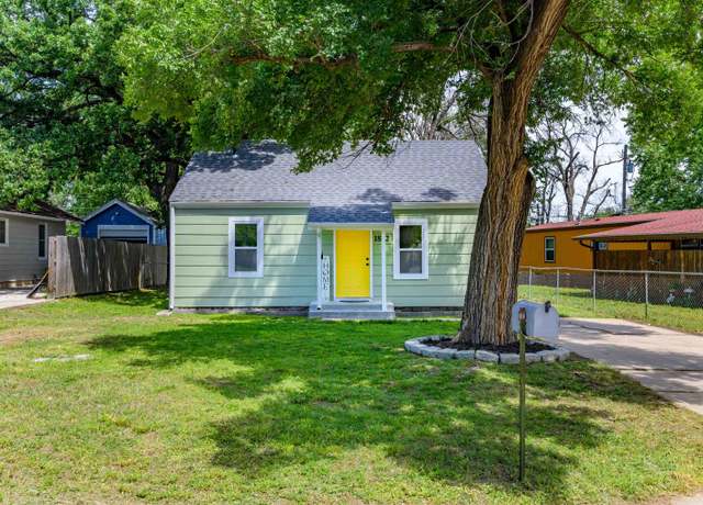 Property at 1812 S Euclid Ave, Wichita, KS 67213-3224, 3 beds, 1 bath