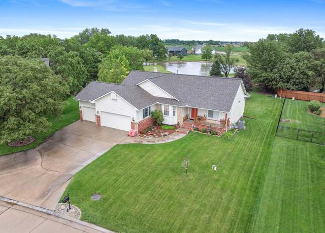 Property at 518 Autumn Glen Ct, Newton, KS 67114, 4 beds, 3 baths