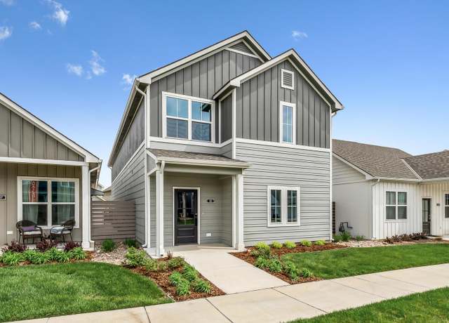 Property at 433 E Douglas Ave, Andover, KS 67002, 2 beds, 2.5 baths