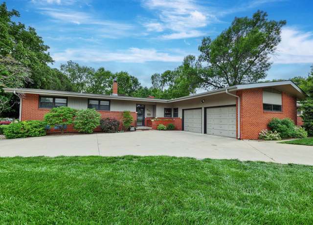 Property at 6321 E 8th St N, Wichita, KS 67208, 3 beds, 2.5 baths