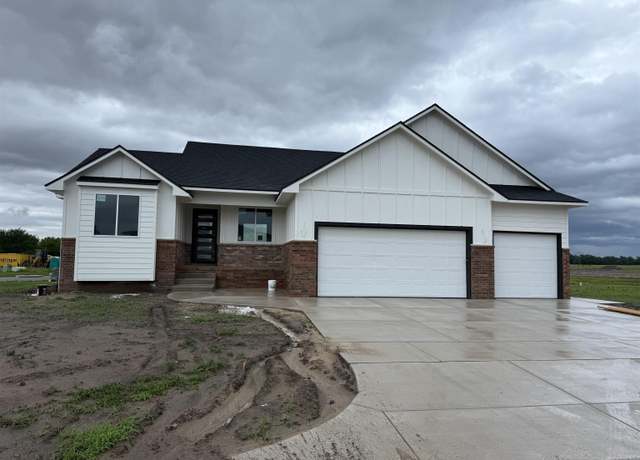 Property at 100 S Wellcrest Ct, Wichita, KS 67052, 5 beds, 3 baths