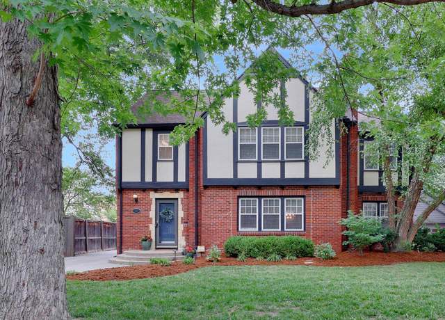 Property at 140 S Dellrose Ave, Wichita, KS 67218, 4 beds, 2 baths