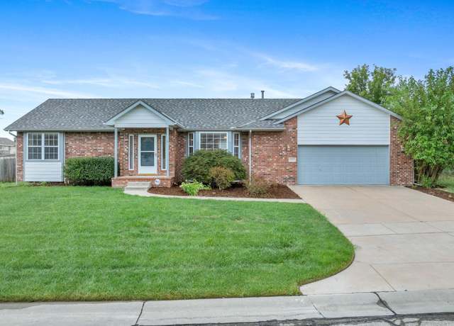 Property at 10913 E Longlake St, Wichita, KS 67207, 4 beds, 3 baths