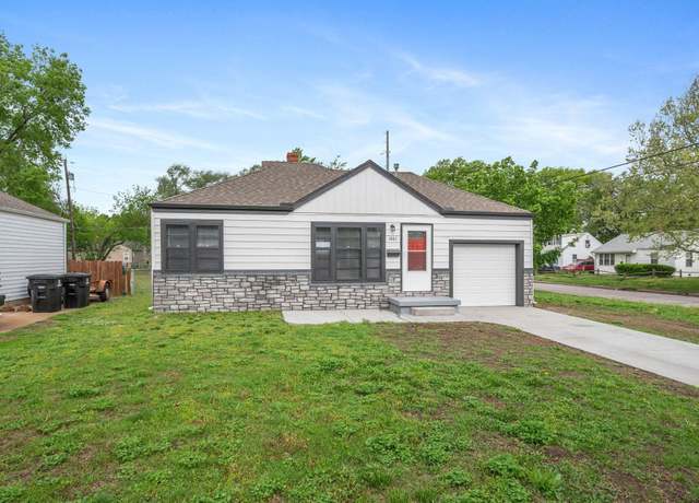 Property at 1861 N Litchfield, Wichita, KS 67203, 2 beds, 1 bath