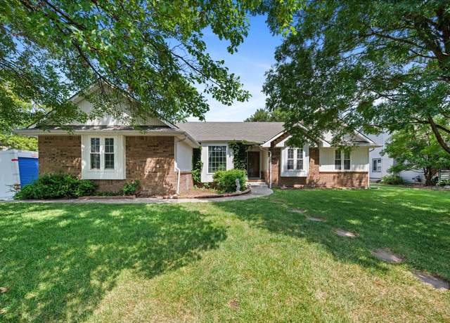 Property at 1318 N Manchester Ct, Wichita, KS 67212, 4 beds, 3 baths
