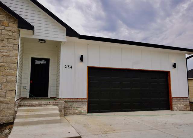 Property at 234 S Sycamore Dr, Valley Center, KS 67147, 3 beds, 2 baths