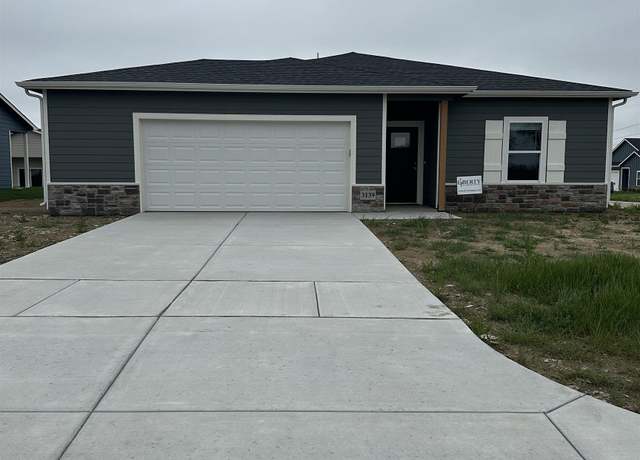 Property at 3139 E Highridge Ct, Park City, KS 67219, 4 beds, 2 baths