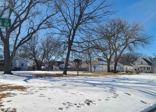 Property at 1106 S C St, Wellington, KS 67152