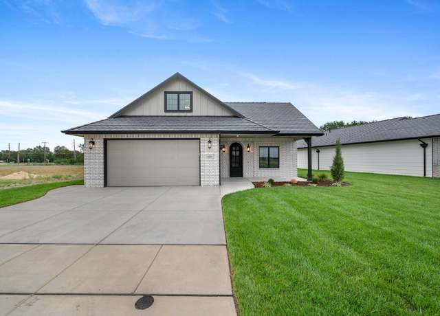 Property at 6134 Hiebert Dr, Park City, KS 67219, 3 beds, 3 baths