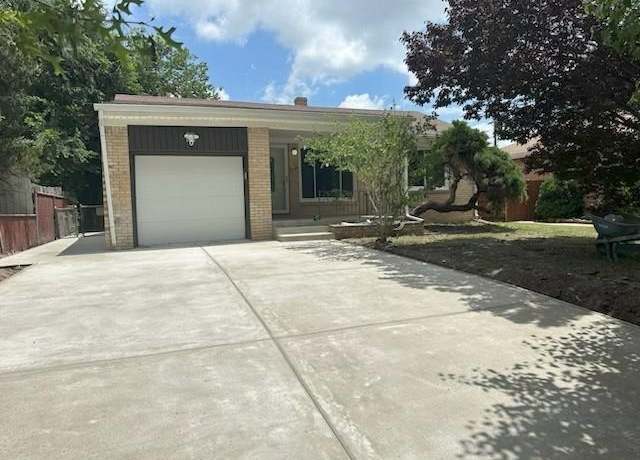 Property at 1134 S Fabrique Dr, Wichita, KS 67218, 2 beds, 1 bath