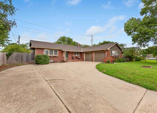 Property at 2017 N Hyacinth St, Wichita, KS 67203, 4 beds, 3 baths